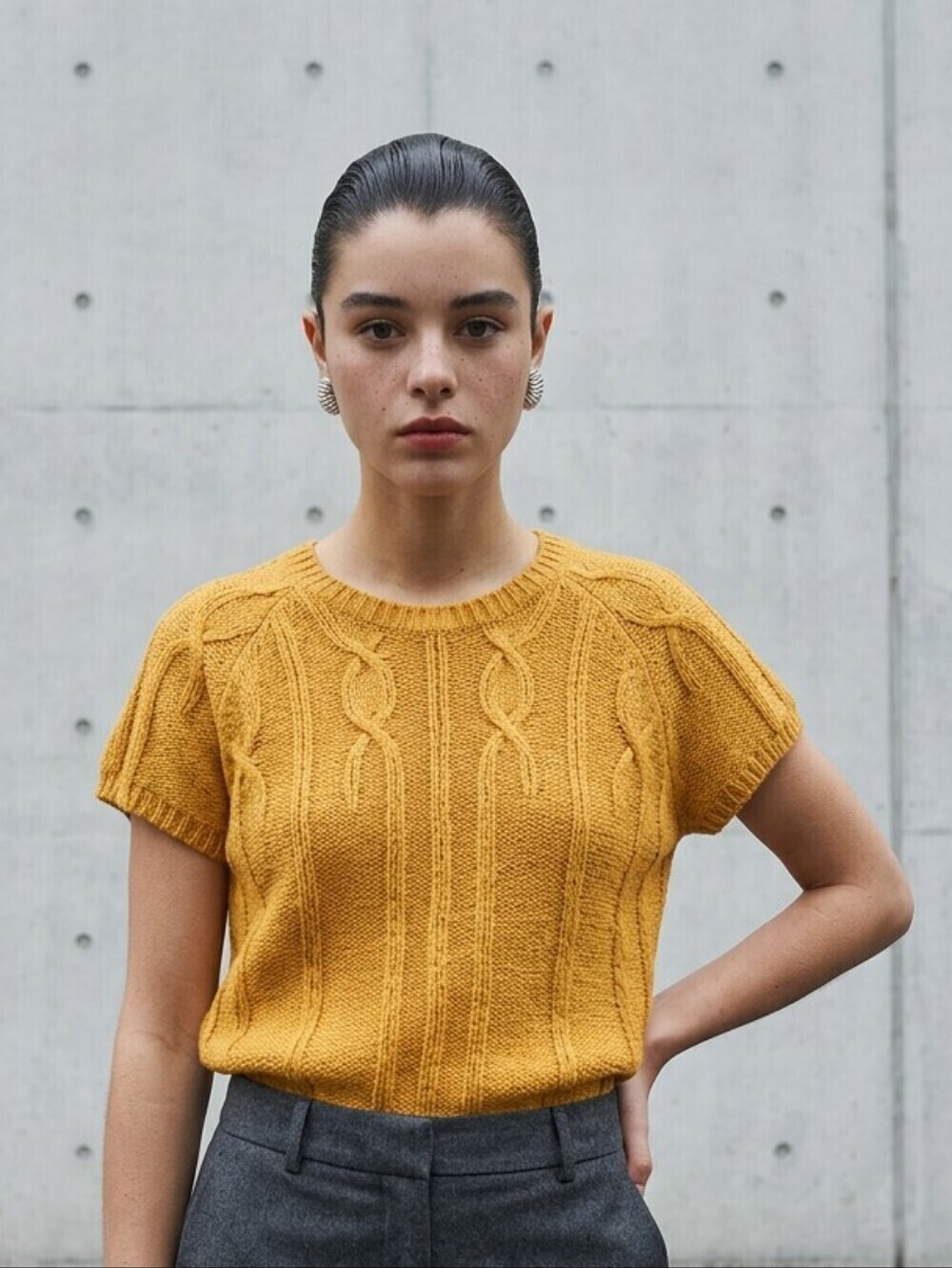 Dress Barn short sleeve sweater, golden yellow in color. Soft soft material